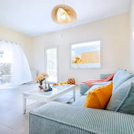 Avo Villa