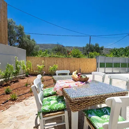 Avo * Chania (Crete)